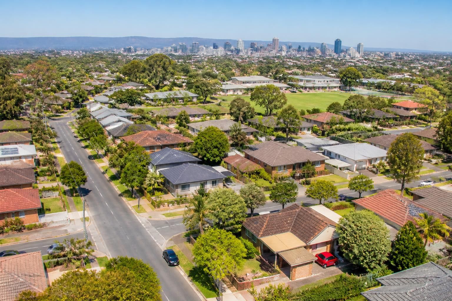 discover the top affordable real estate suburbs in adelaide offering great value, vibrant communities, and excellent investment opportunities for homebuyers and investors.