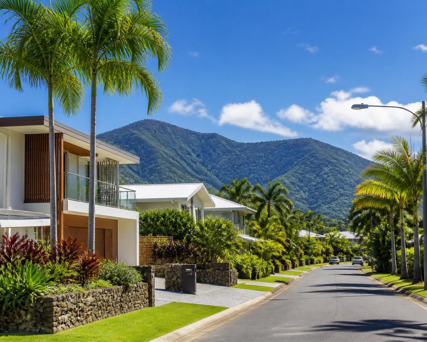 discover the top reasons to invest in cairns real estate this year, including market growth, tropical lifestyle, and excellent rental returns.